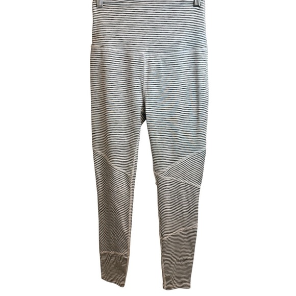 Beyond Yoga | Out of Line Full Length Striped Leggings | Sz M - Picture 1 of 8